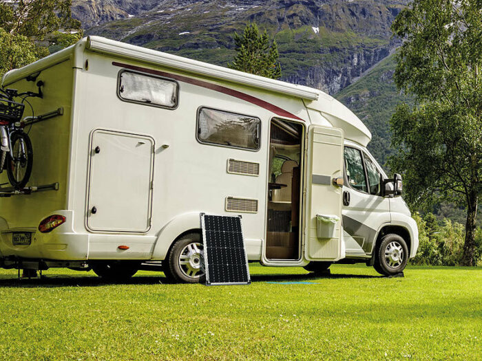 Revolt Kit panneau solaire mobile 60 W avec batterie et régulateur – Image 7