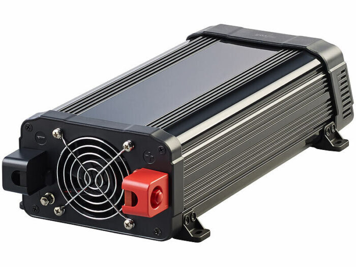 Revolt Kit panneau solaire 240 W avec régulateur MPPT-90.app, batterie et convertisseur – Image 4